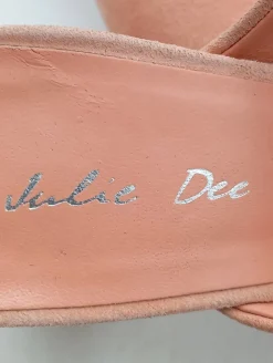 Pantoletten><noscript><img width=