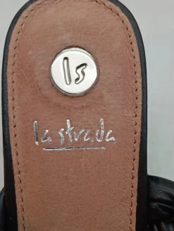 Pantoletten><noscript><img width=