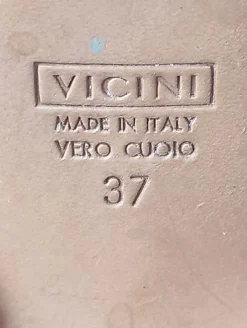 Pantoletten><noscript><img width=