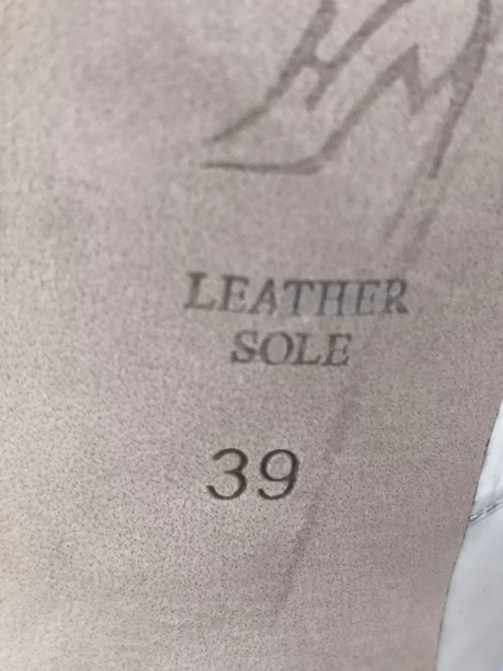 Pantoletten>Havva Absatz Pantoletten Größe 39 goldfarben