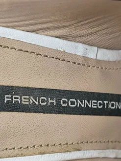 Pantoletten><noscript><img width=