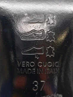 Pantoletten><noscript><img width=