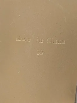 Pantoletten><noscript><img width=