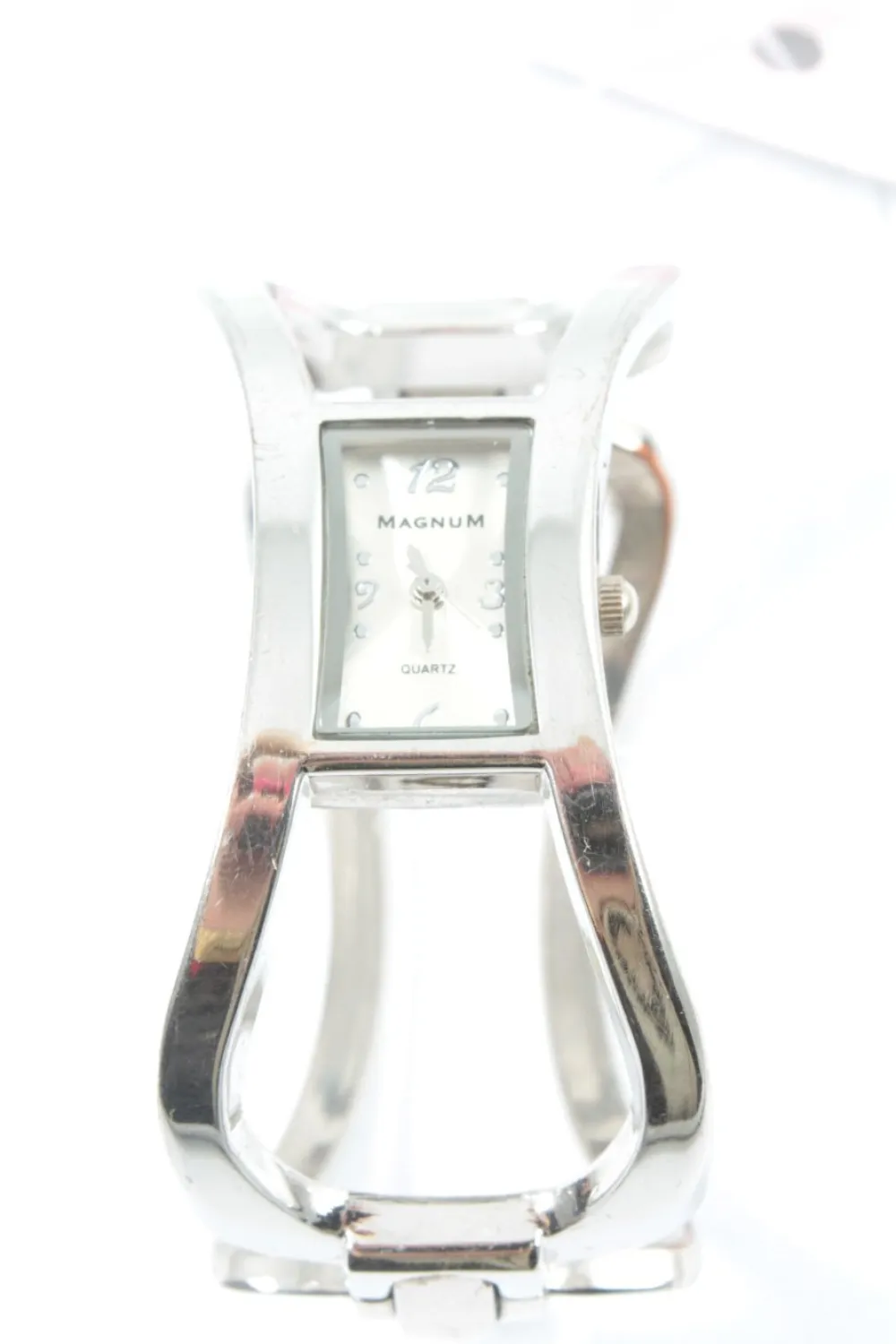 Analoguhr-Magnum Online