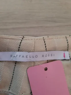 Anzüge><noscript><img width=