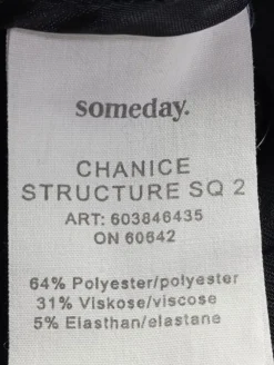 Anzüge><noscript><img width=