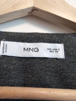 Anzüge><noscript><img width=