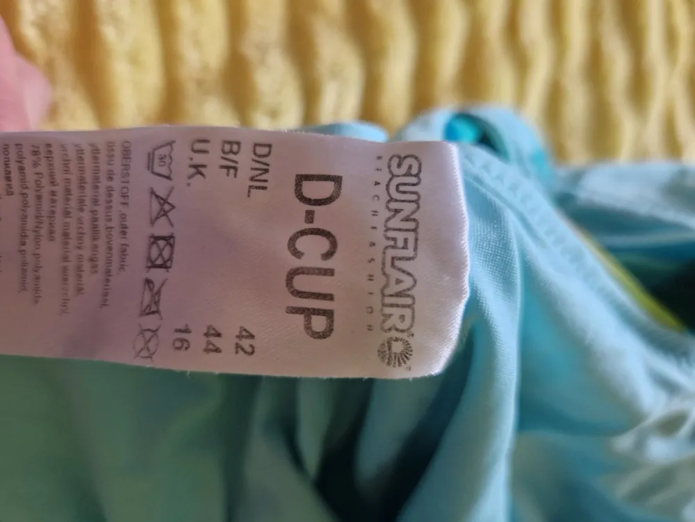 Bademode> Badeanzug Größe 42 mehrfarbig