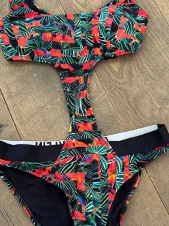 Bademode>Calvin Klein Badeanzug Größe 36 mehrfarbig