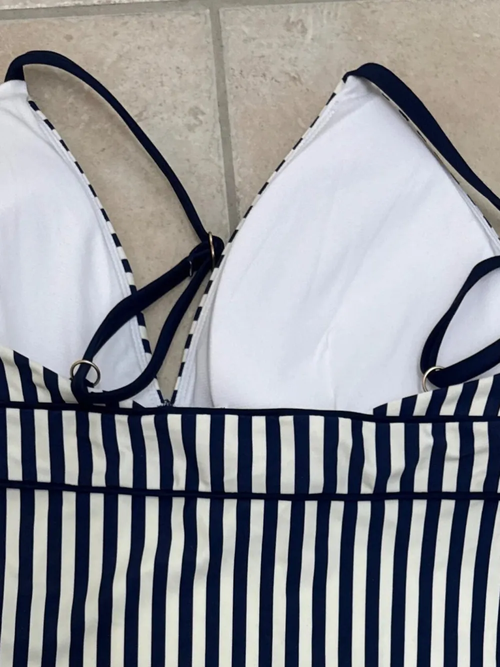 Badeanzug Größe 42-Boden Outlet