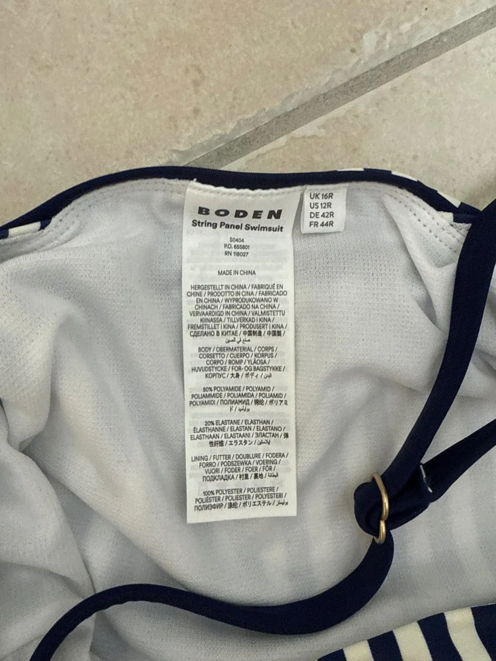 Badeanzug Größe 42-Boden Outlet