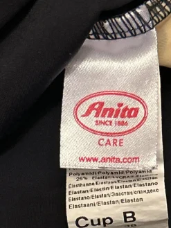 Bademode> Badeanzug Größe 38 schwarz