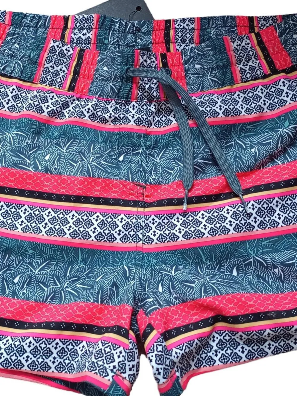 Bademode> Badeshorts Größe 50 mehrfarbig