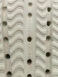 Pantoletten><noscript><img width=