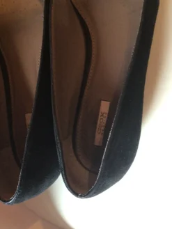 Ballerinas><noscript><img width=