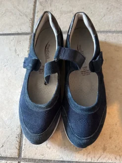 Ballerinas><noscript><img width=