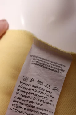 Tops><noscript><img width=