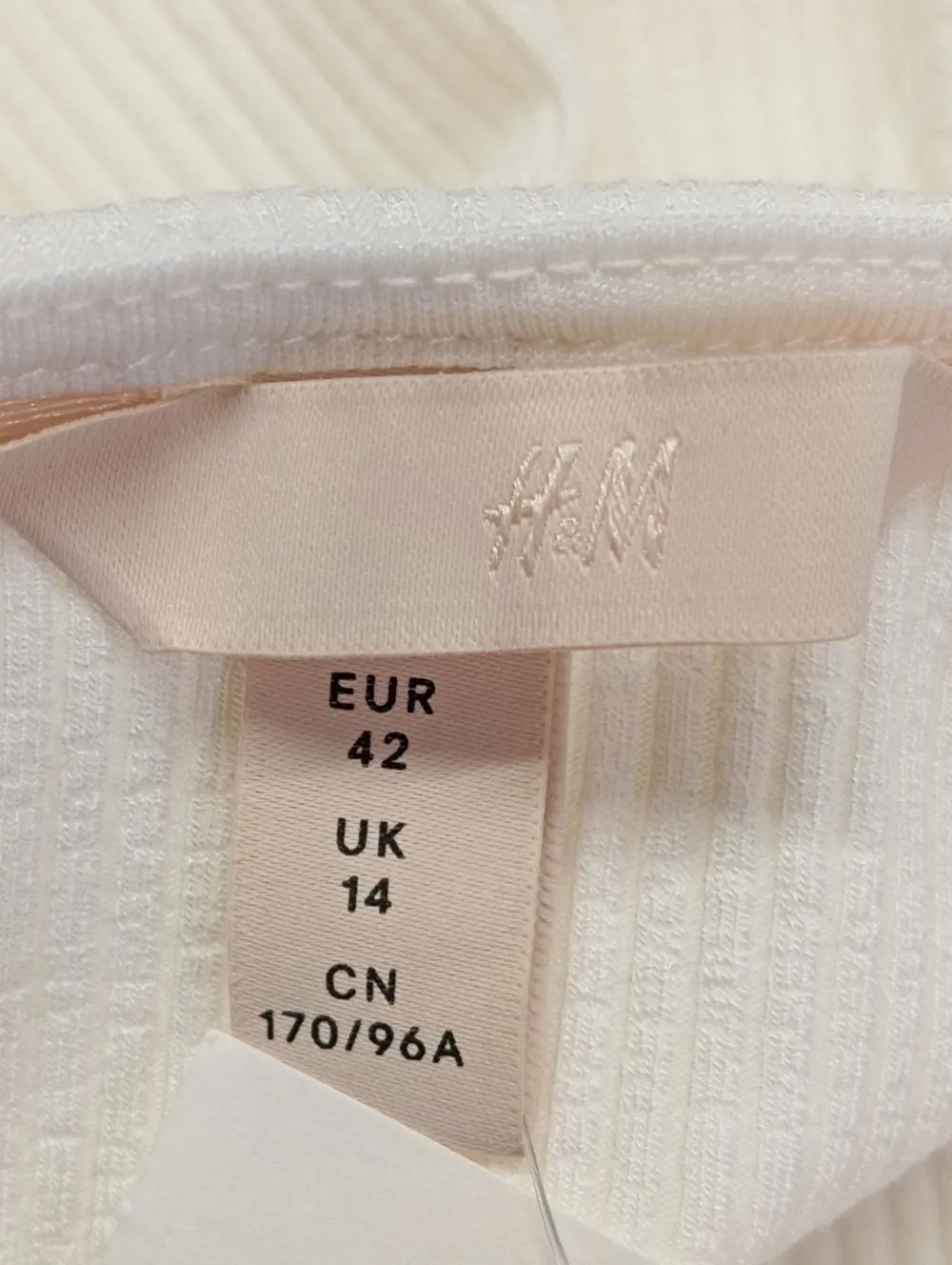 Bodies>H&M Basic-Body Größe 42 weiß