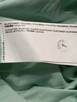 Bodies><noscript><img width=