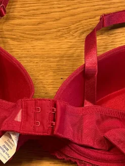 Dessous><noscript><img width=