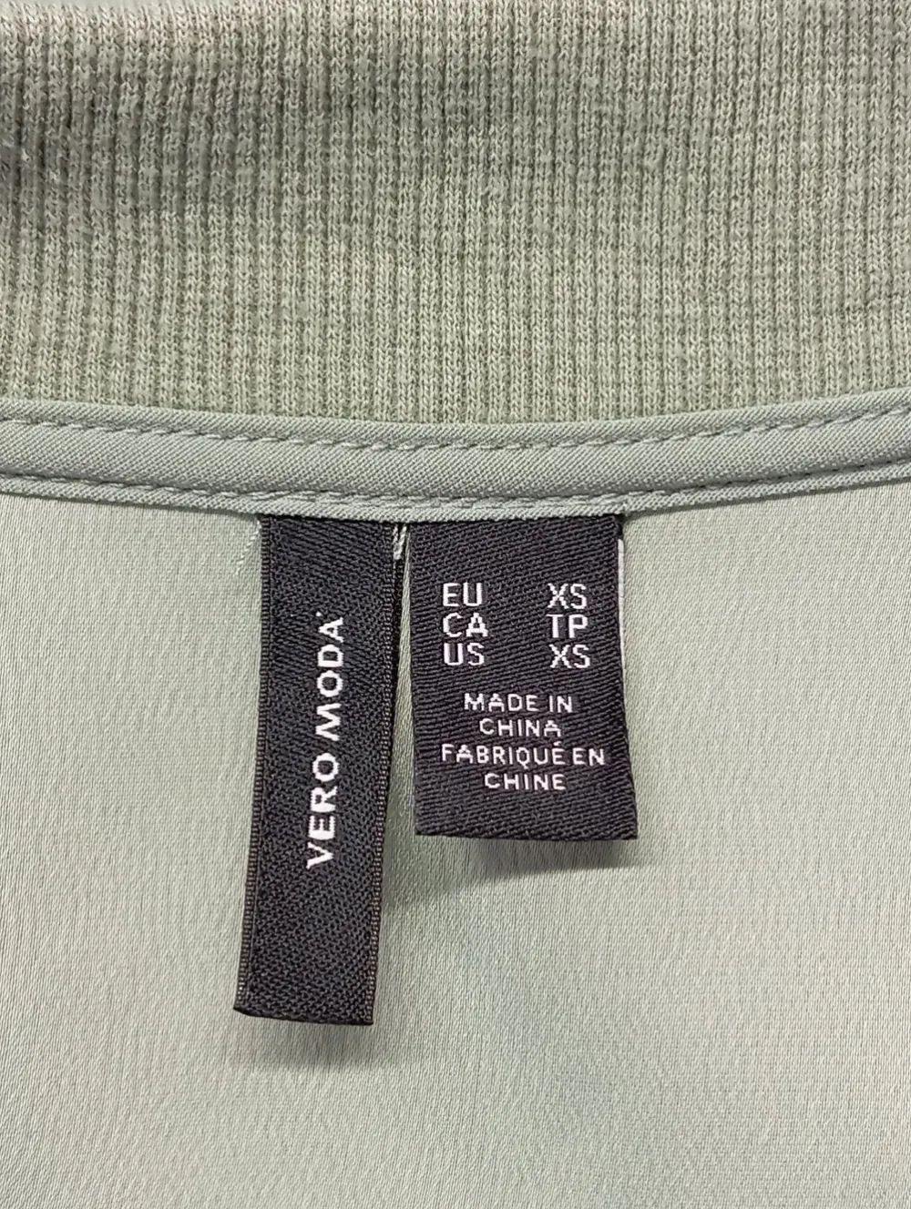 Jacken>Vero Moda Bomberjacke Größe 34 grün