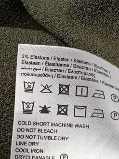 Jacken><noscript><img width=