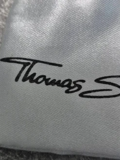 Charms><noscript><img width=