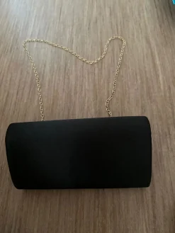 Clutch-Anna field Hot