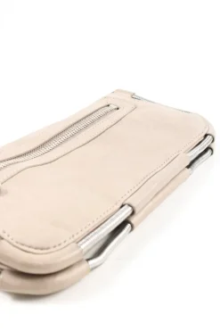 Clutches><noscript><img width=