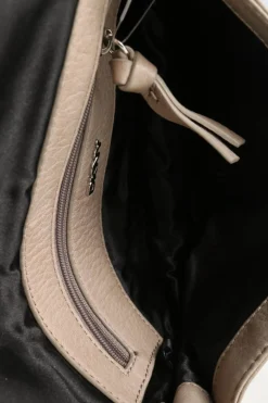 Clutches><noscript><img width=