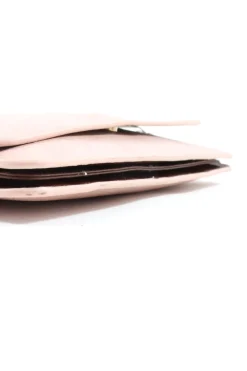 Clutches><noscript><img width=