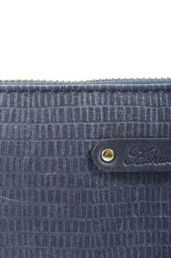 Clutches><noscript><img width=