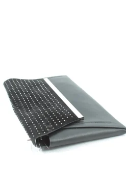 Clutches><noscript><img width=