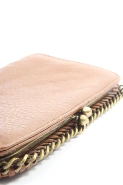 Clutches><noscript><img width=