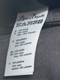 Clutches><noscript><img width=