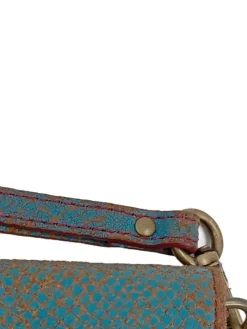 Clutches><noscript><img width=