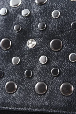 Clutches><noscript><img width=