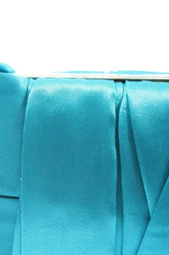 Clutches><noscript><img width=