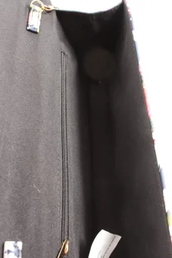 Clutches><noscript><img width=