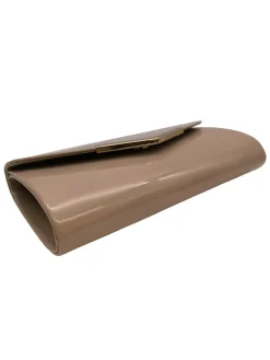 Clutches><noscript><img width=