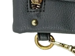 Clutches><noscript><img width=