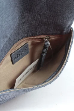 Clutches><noscript><img width=