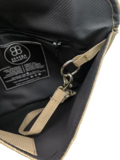 Clutches><noscript><img width=