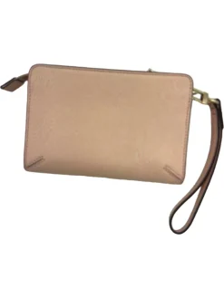 Clutches><noscript><img width=