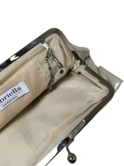 Clutches><noscript><img width=