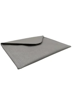 Clutches><noscript><img width=