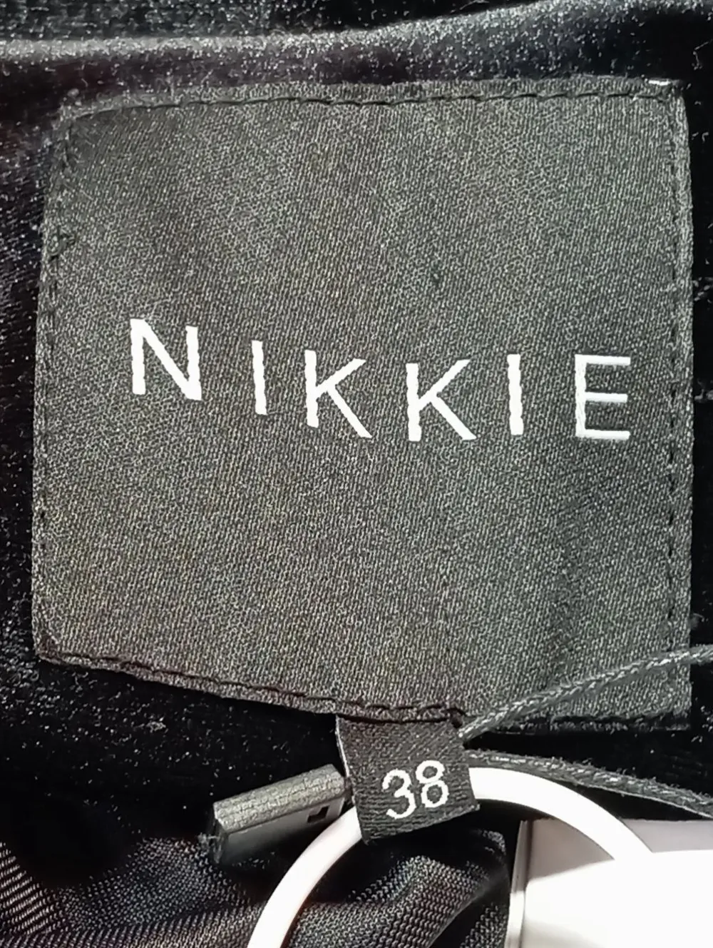 Kleider>Nikkie Cocktailkleid Größe 38 schwarz