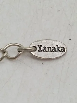 Collier-Xanaka Hot