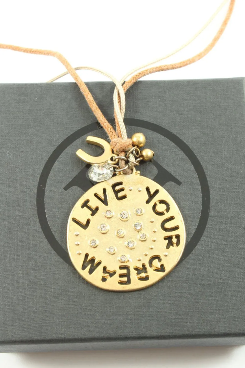 Collier-Pippa & Jean Sale