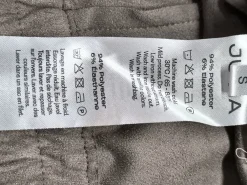 Cordhose Größe 36-Juvia Clearance